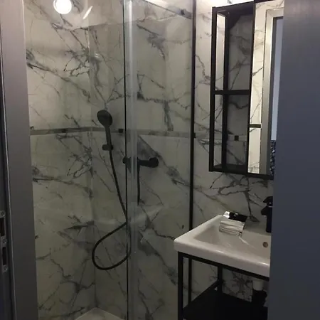 Проживание в семье Laura